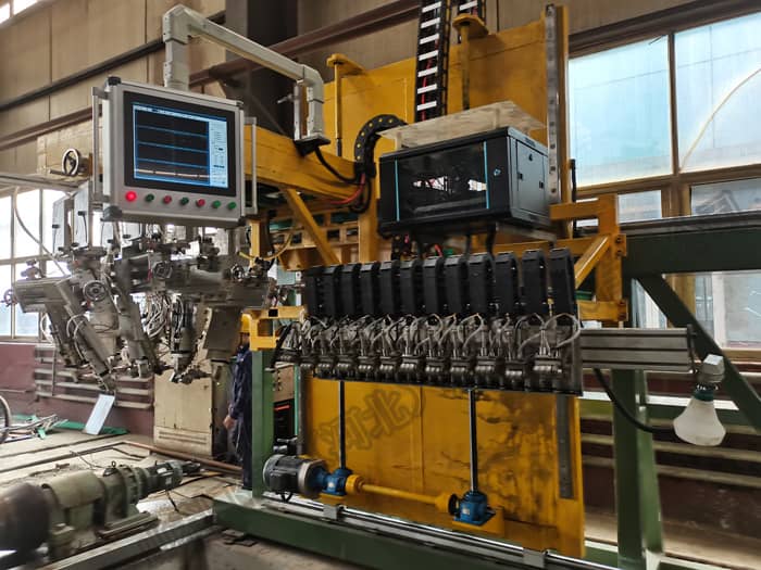 螺旋焊管探傷設(shè)備.jpg 螺旋焊管探傷設(shè)備.jpg